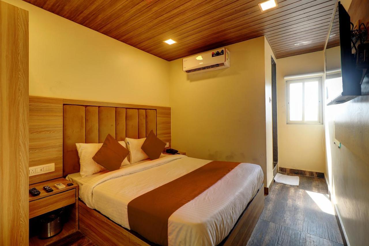 Hotel Priceless มุมไบ ภายนอก รูปภาพ